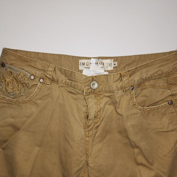 Mur Mur Women's Tan Embroidered Bermuda Shorts Size M - Picture 6 of 11